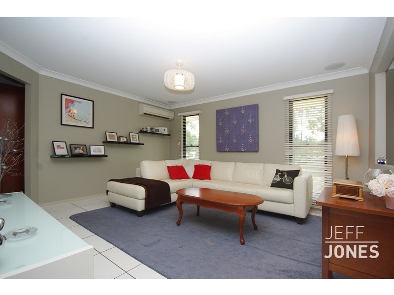 6  O’Connor Crescent, Mansfield QLD 4122