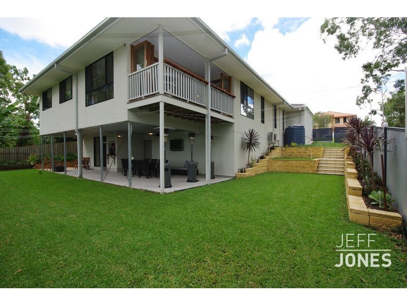 6  O’Connor Crescent, Mansfield QLD 4122