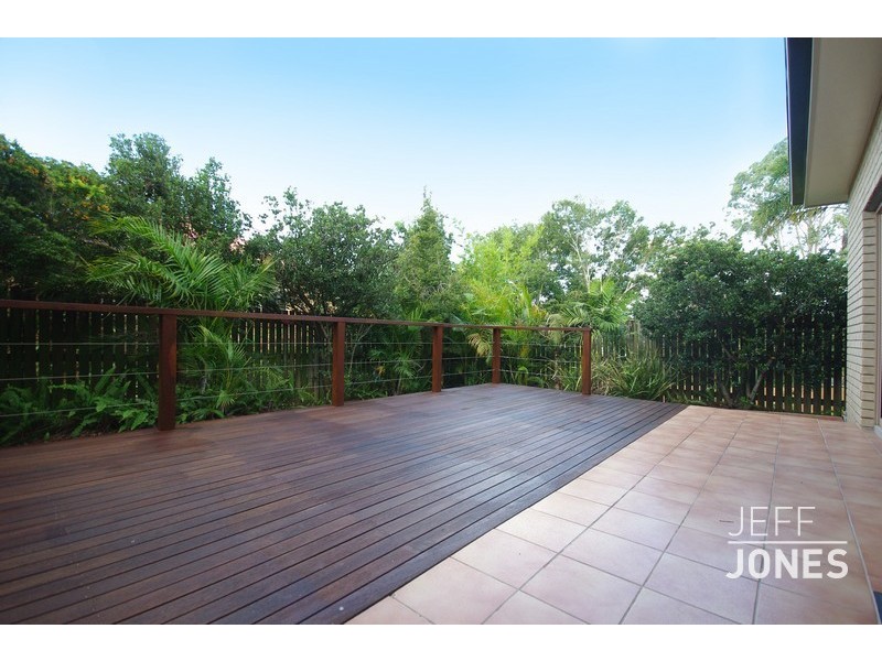 1/19 Miles Street, Hawthorne QLD 4171