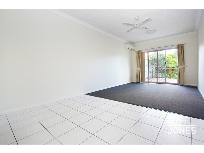 1/19 Miles Street, Hawthorne QLD 4171