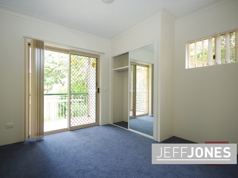 4/59 Wellington Street, Coorparoo QLD 4151