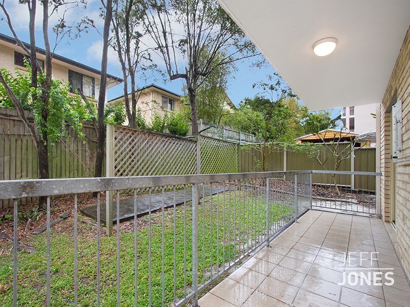 1/35 Sankey Street, Carina QLD 4152