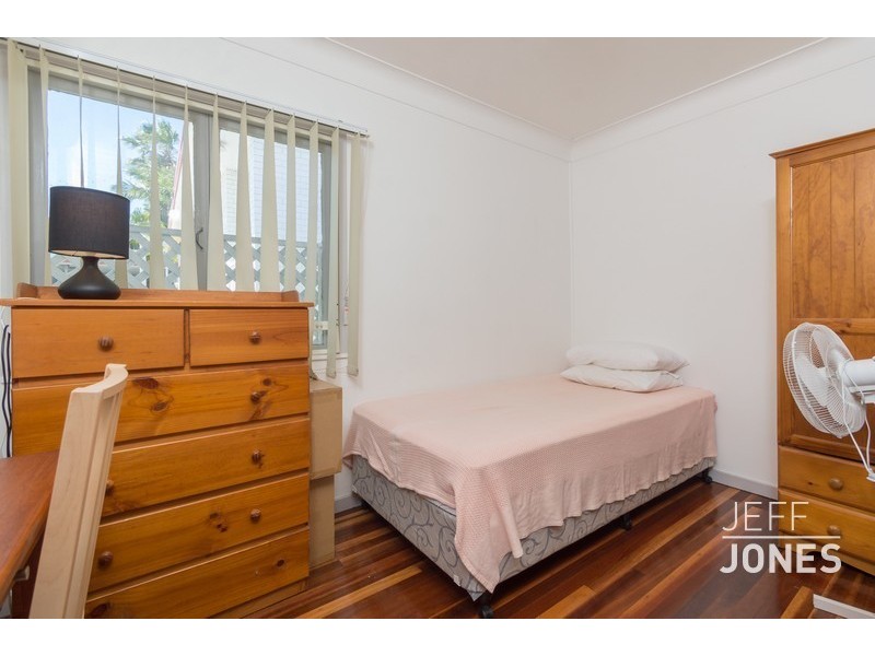 2/8 Boongall Road, Camp Hill QLD 4152