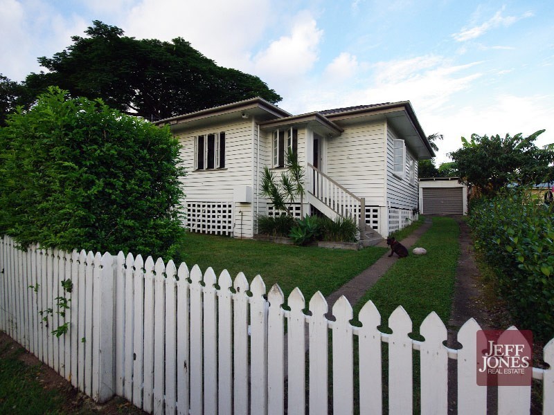 35 Sunshine Avenue, Tarragindi QLD 4121