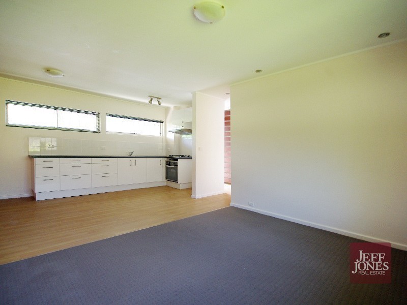 11/2 Carl Street, Woolloongabba QLD 4102