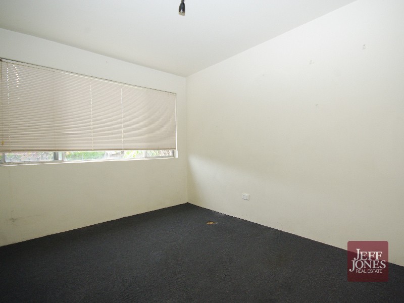 4/35 Qualtrough Street, Woolloongabba QLD 4102