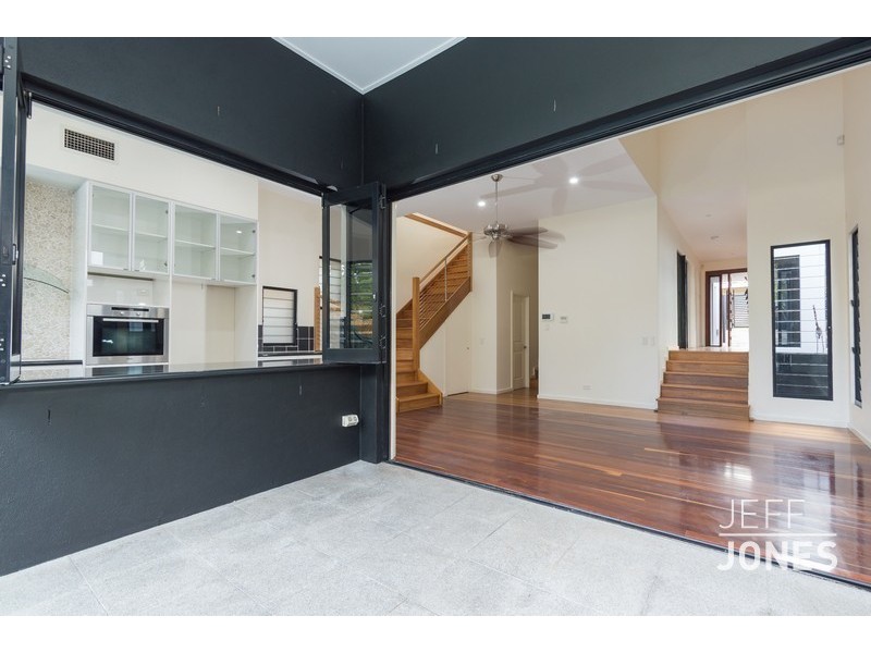 90 Laura Street, Tarragindi QLD 4121