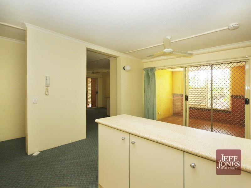 B7/52 Baron Street, Greenslopes QLD 4120
