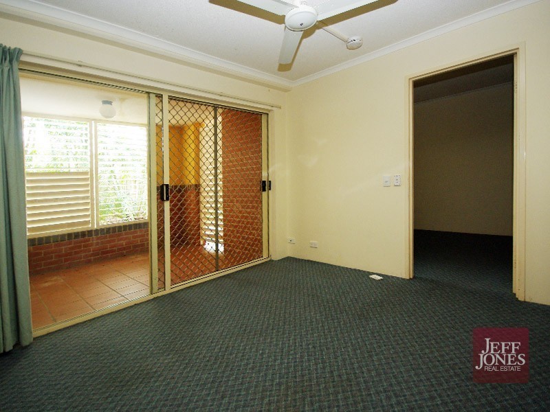 B7/52 Baron Street, Greenslopes QLD 4120