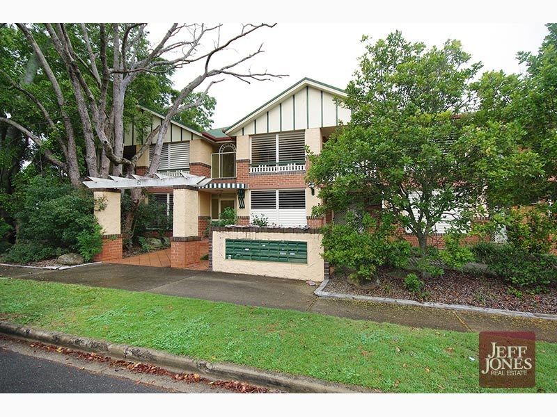 B3/52 Baron Street, Greenslopes QLD 4120