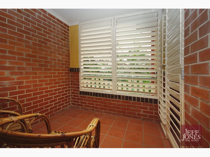 B3/52 Baron Street, Greenslopes QLD 4120
