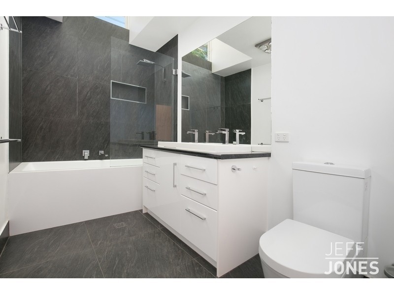 27 Rosling Street, Moorooka QLD 4105