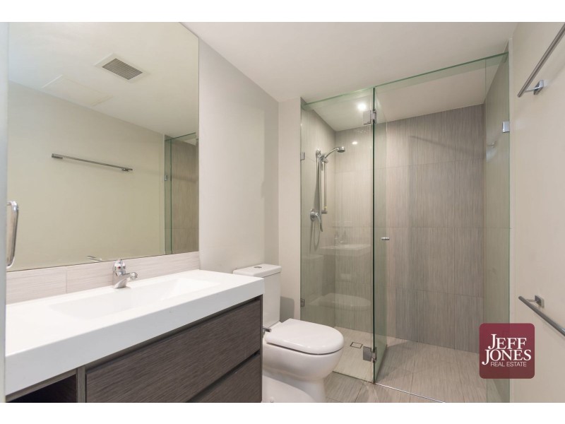 89/123 Barrack Road, Cannon Hill QLD 4170