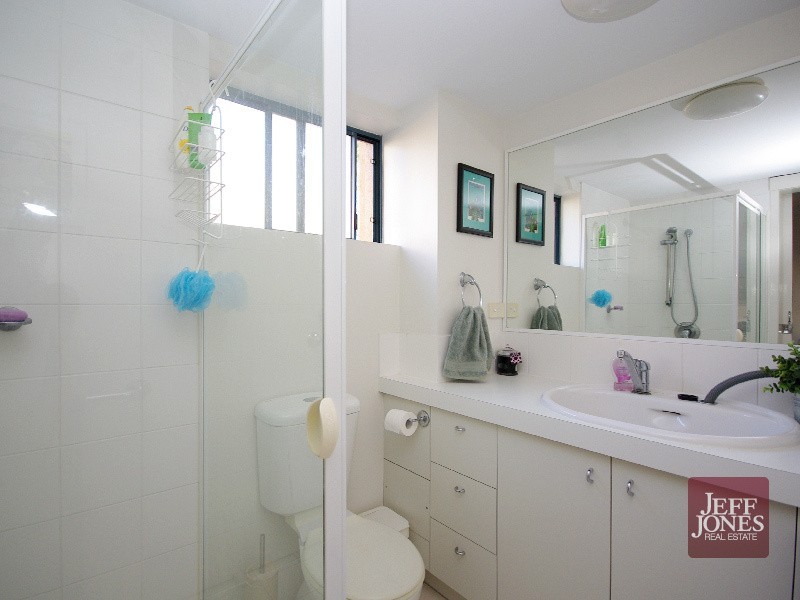 63/38 Palmer Street, Greenslopes QLD 4120