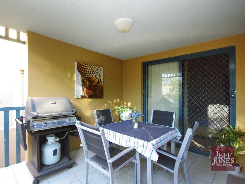 63/38 Palmer Street, Greenslopes QLD 4120