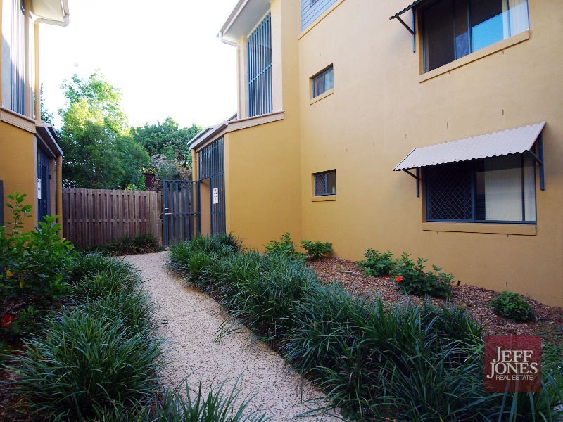 63/38 Palmer Street, Greenslopes QLD 4120