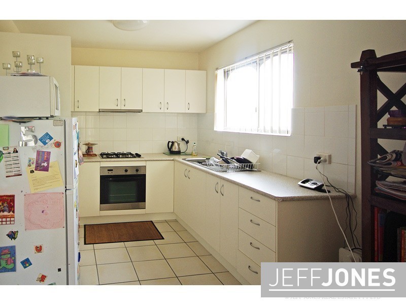 1/12 Mansfield Street, Coorparoo QLD 4151