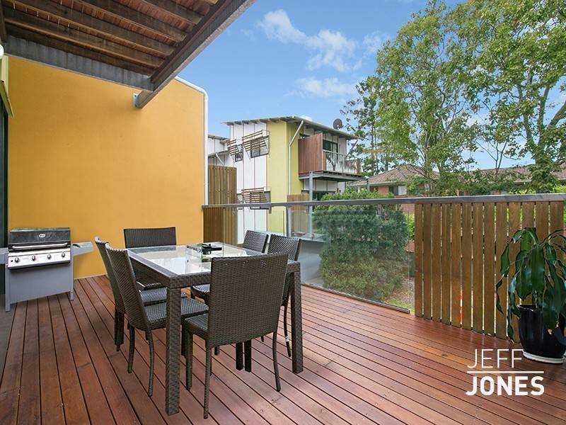 14/9 Talbot Street, Coorparoo QLD 4151