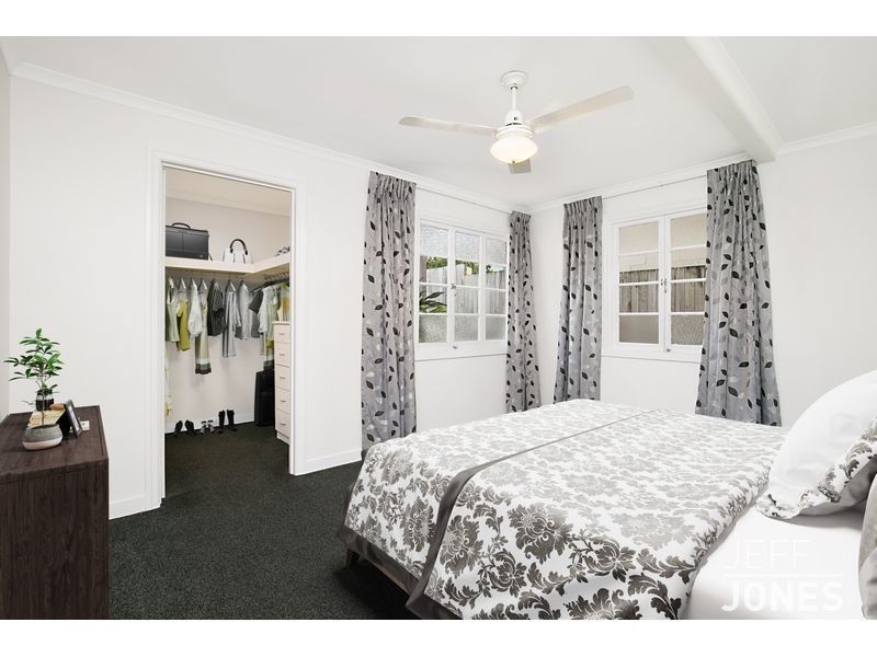 67 Stella Street, Holland Park QLD 4121