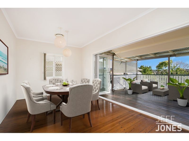 67 Stella Street, Holland Park QLD 4121