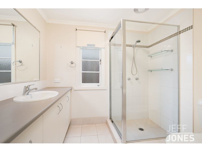 67 Stella Street, Holland Park QLD 4121