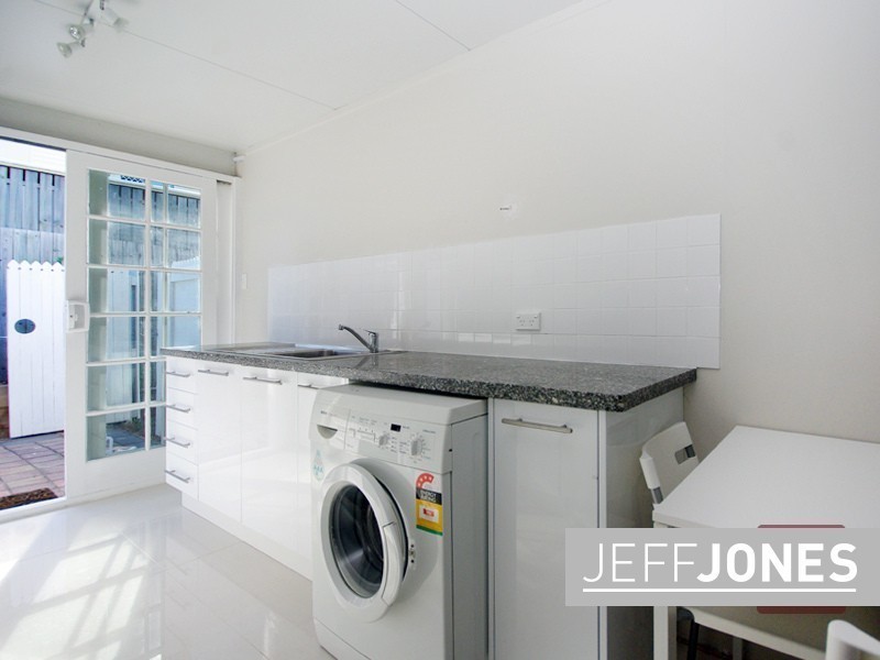 8 Tudor Street, Mount Gravatt QLD 4122