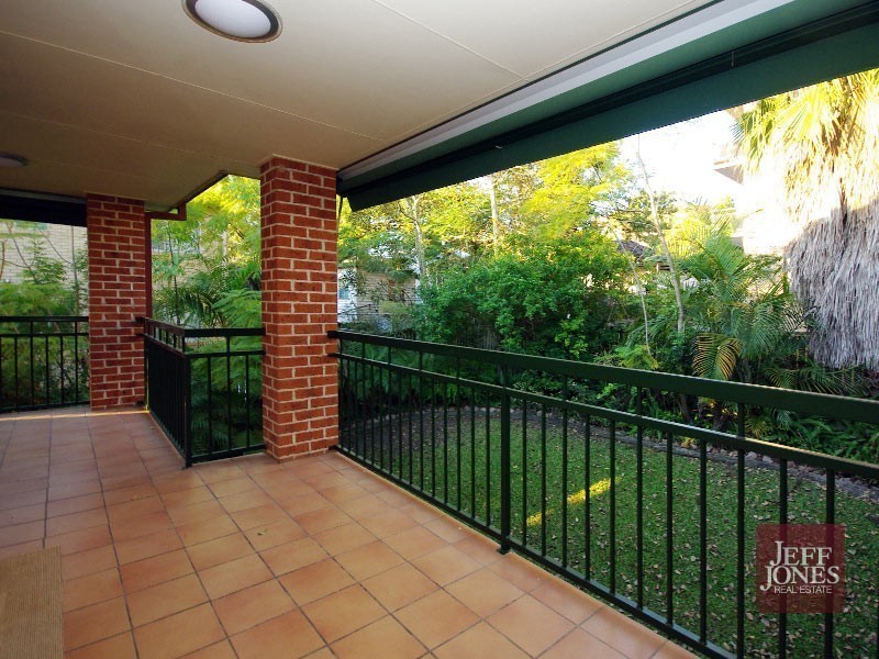 4/50 Rialto Street, Coorparoo QLD 4151