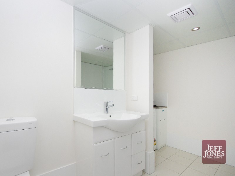 226/83 Lawson Street, Morningside QLD 4170