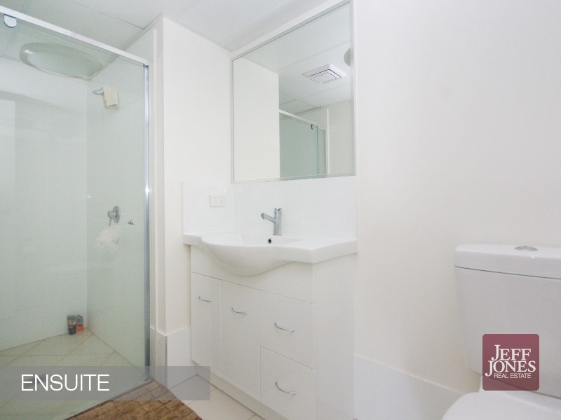 226/83 Lawson Street, Morningside QLD 4170