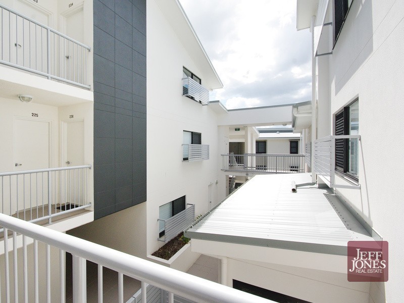 226/83 Lawson Street, Morningside QLD 4170