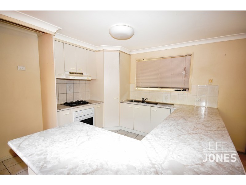 37 Cedar Street, Cannon Hill QLD 4170