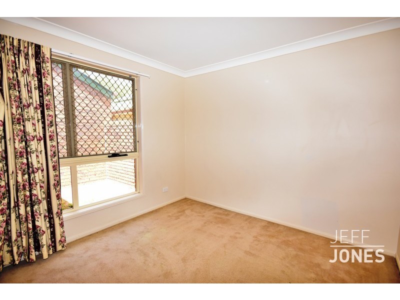 37 Cedar Street, Cannon Hill QLD 4170