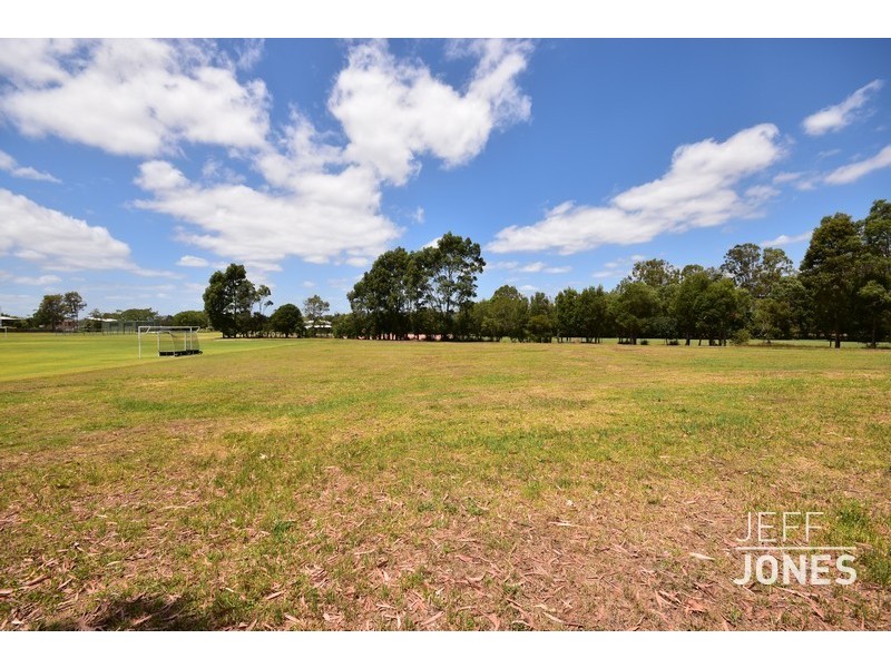 37 Cedar Street, Cannon Hill QLD 4170