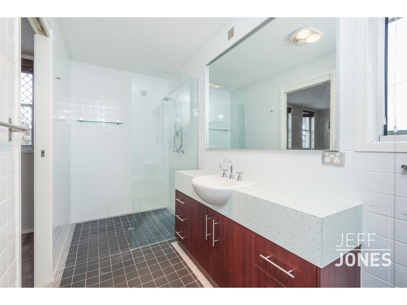 23 Mount Street, Greenslopes QLD 4120