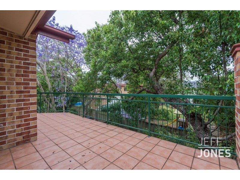 4/11  Ellis Street, Greenslopes QLD 4120