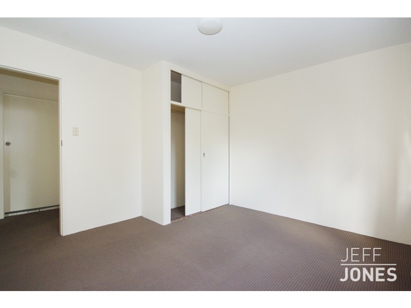 1/186 Juliette Street, Greenslopes QLD 4120
