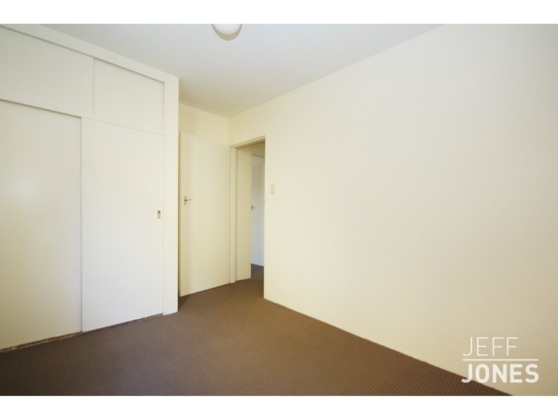 1/186 Juliette Street, Greenslopes QLD 4120