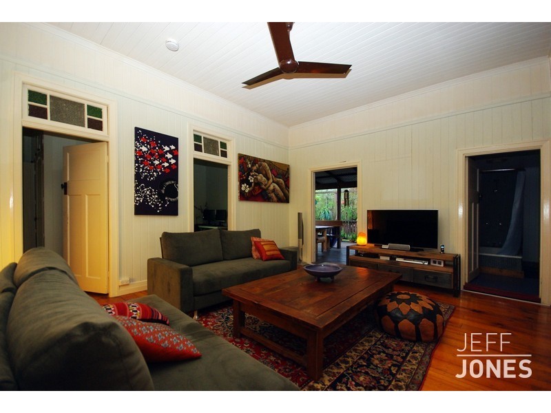 68 Lawson Street, Morningside QLD 4170