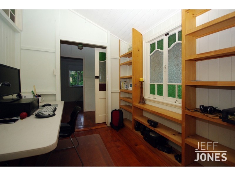 68 Lawson Street, Morningside QLD 4170