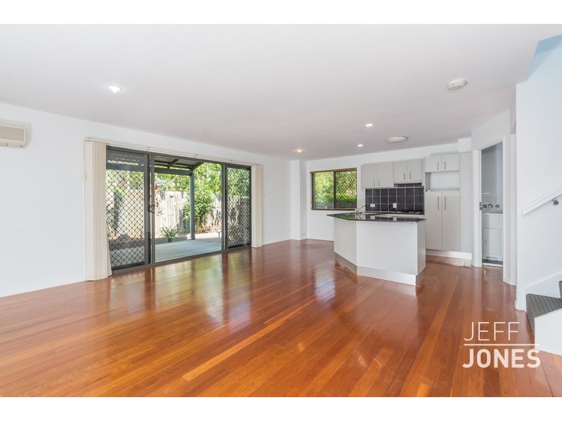 4/285 Riding Road, Balmoral QLD 4171