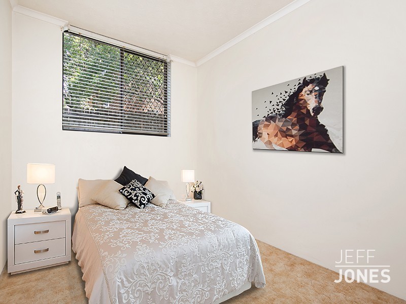 1/110 Pembroke Road, Coorparoo QLD 4151