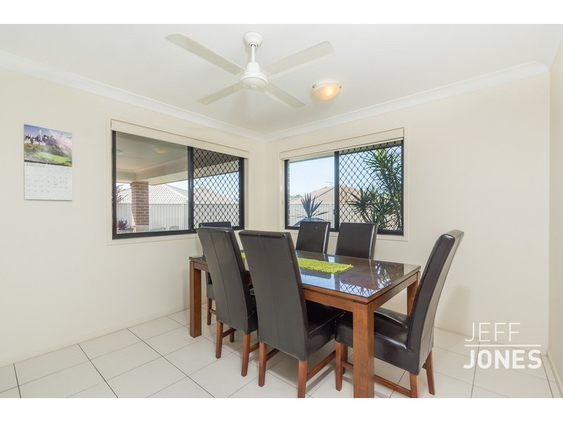 8 Malia Court, Wynnum West QLD 4178