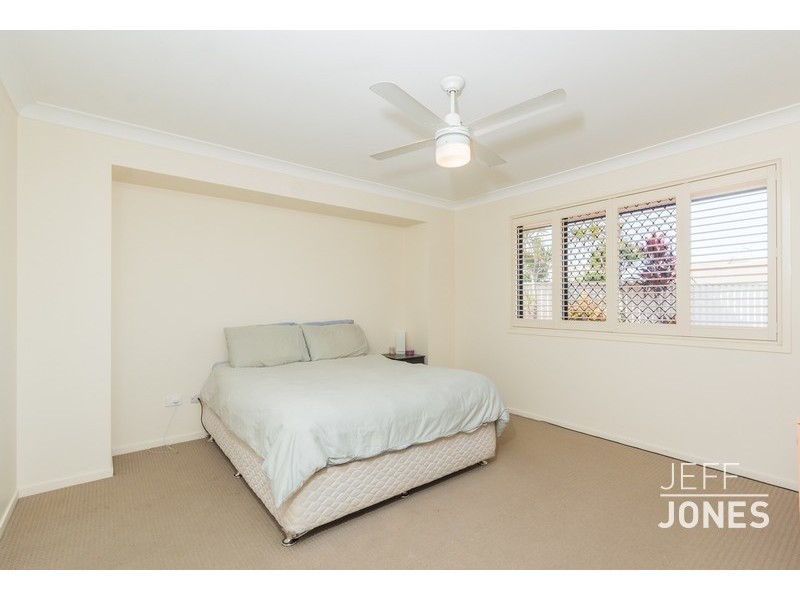 8 Malia Court, Wynnum West QLD 4178