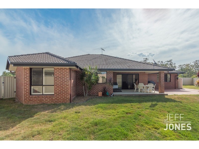 8 Malia Court, Wynnum West QLD 4178