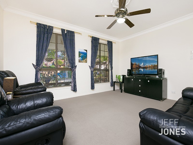 48 Briarwood Street, Carindale QLD 4152