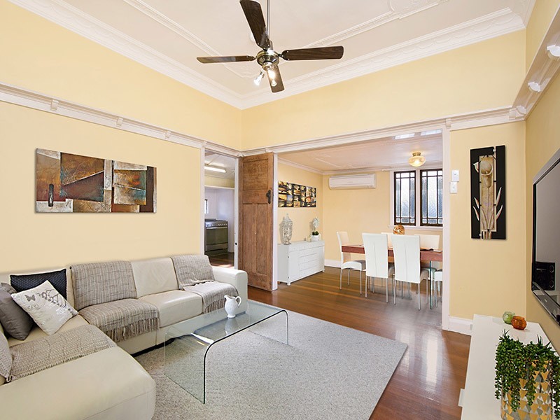 82 Ridge Street, Greenslopes QLD 4120