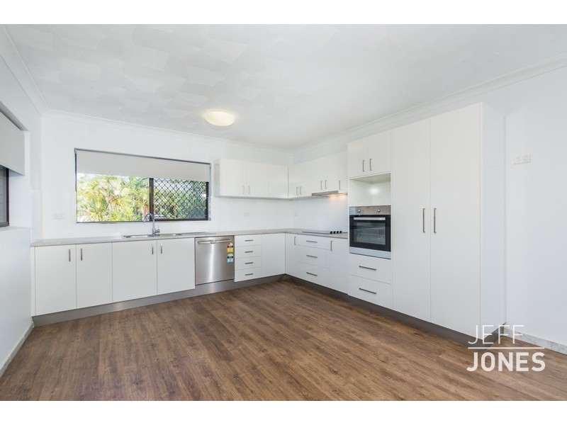 2/30 Vine Street, Greenslopes QLD 4120