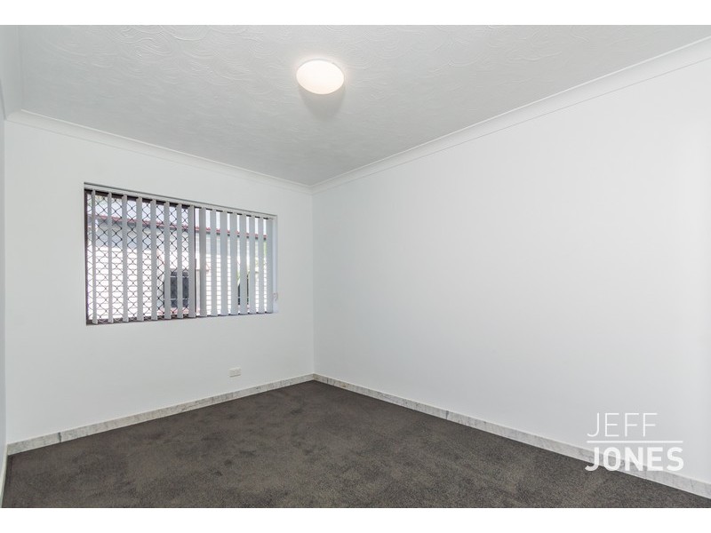 2/30 Vine Street, Greenslopes QLD 4120