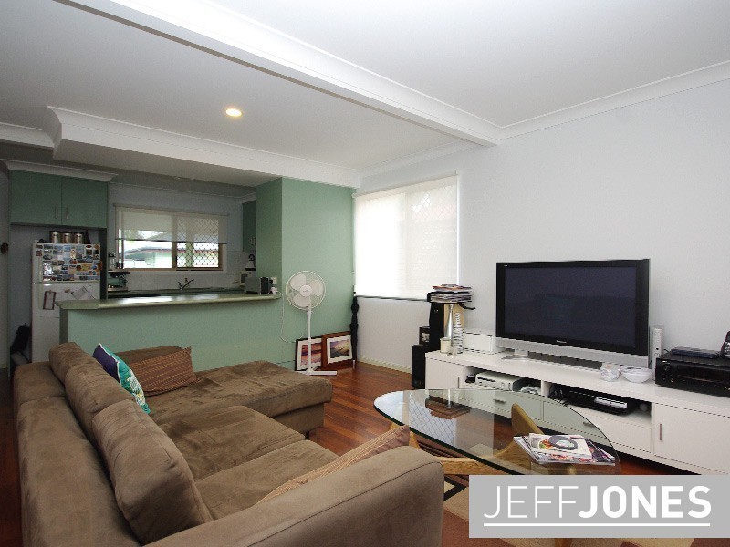 8 Jordan Street, Greenslopes QLD 4120