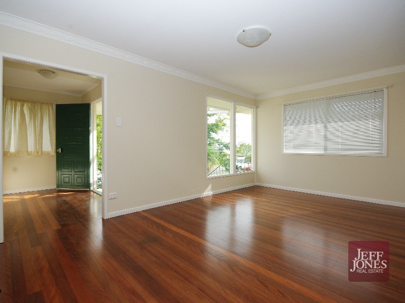 112 Nyleta Street, Coopers Plains QLD 4108